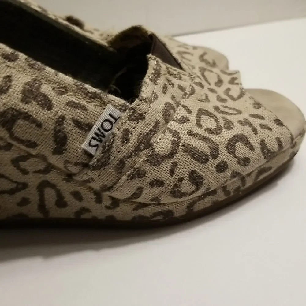 Toms Espadrille  Shoes Wedge Peep Toe Sandals Womens Size 8 Animal Print Summer